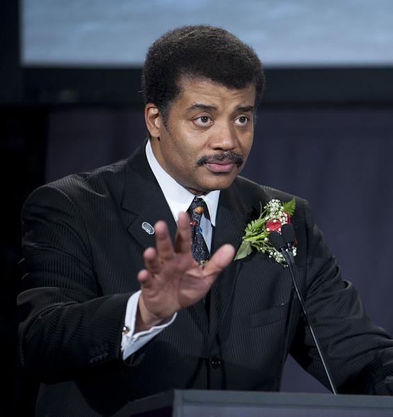 Neil deGrasse Tyson speaking at the National Air and Space Museum in 2009
